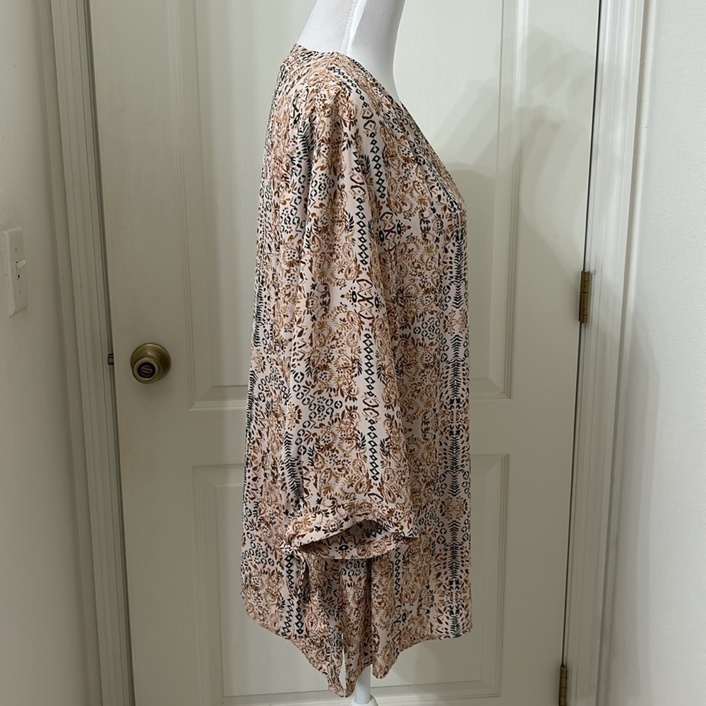Violet+Claire Tan/Brown Pattered V Neck Tunic Sz 2X - Picture 5 of 11